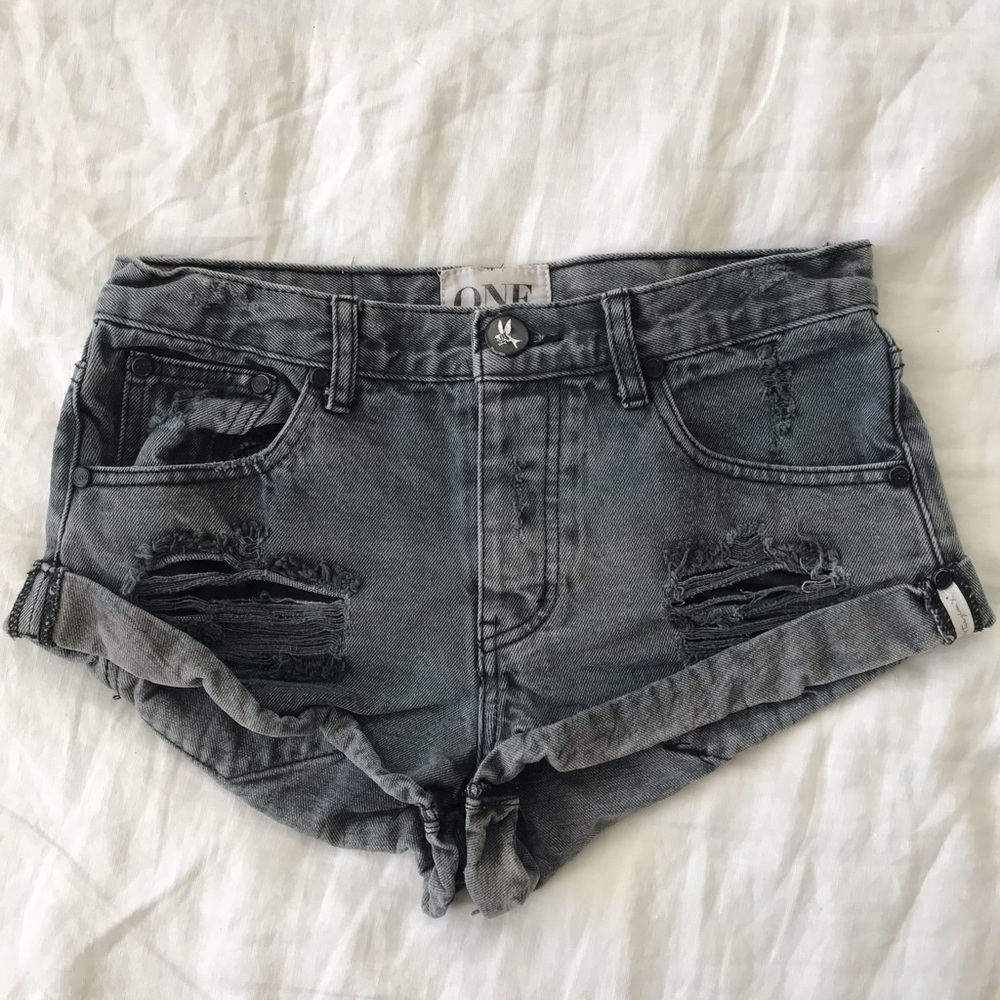 One Teaspoon Distressed Bandits Jean Shorts sz 25